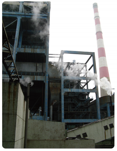 東營(yíng)勝利發(fā)電廠新增脫硝設(shè)備基礎(chǔ)加固。( 2013年)